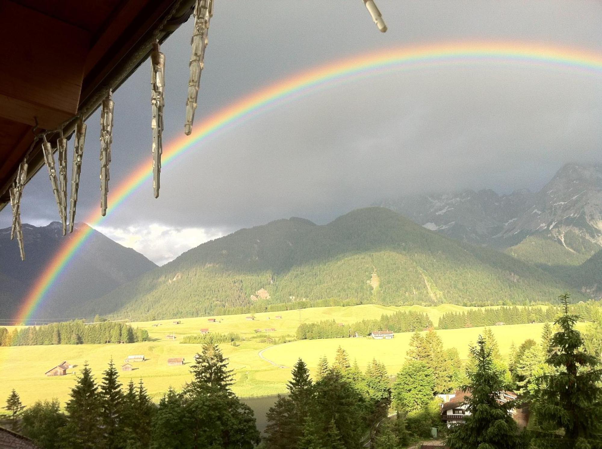 Baeckeralm - B&B 16 + Mittenwald Eksteriør billede